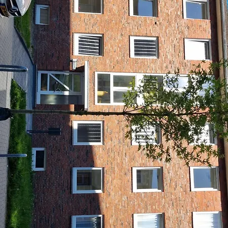 Kernsanierte In Ruhiger Und Zentraler Lage By Interhome * 威廉港